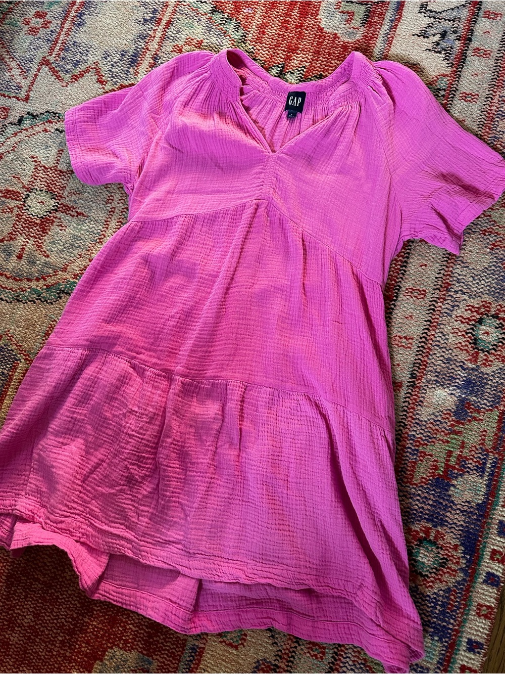 GAP Bright Pink Short Sleeve V-Neck Tiered Tunic